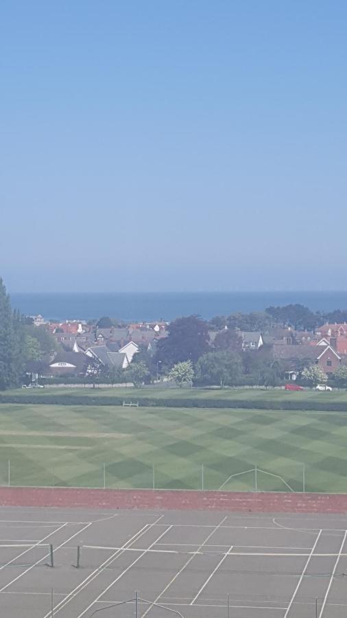 The Kings Suite Oak Drive, Colwyn Bay Ll29 7Yp First Floor Ngoại thất bức ảnh